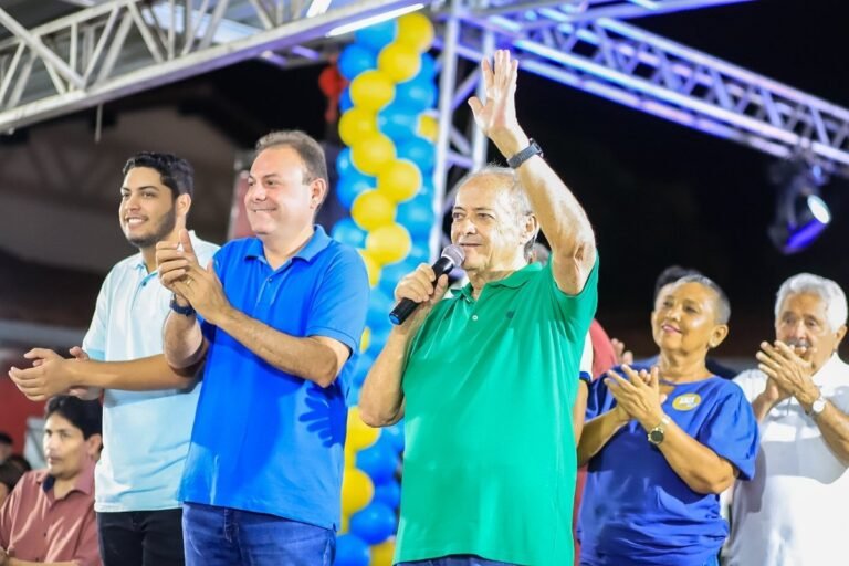 Silvio Mendes define nomes para equipe de transição na Prefeitura de Teresina Silvio Mendes define nomes para equipe de transição na Prefeitura de Teresina