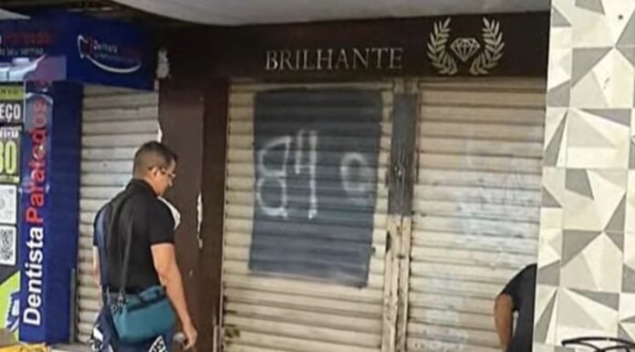 joalheria-da-rua-climatizada-no-centro-de-teresina--c7e9b3395aecb840